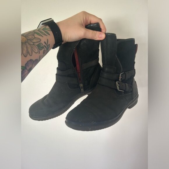 UGG Simmens Waterproof Leather Boots Black Buckle Belted Biker Moto - Picture 3 of 10